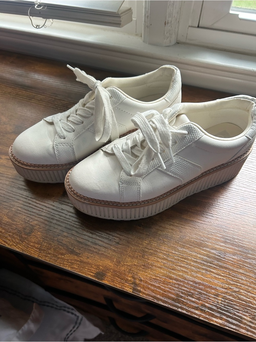 Dolce Vita White Platform Lace-Up Women's Sneakers